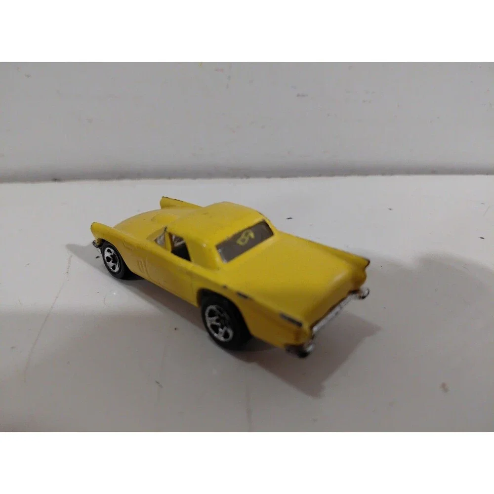 Hot Wheels 1:64 Die Cast Custom 1977 Malaysia 1957 Ford Thunderbird Coupe